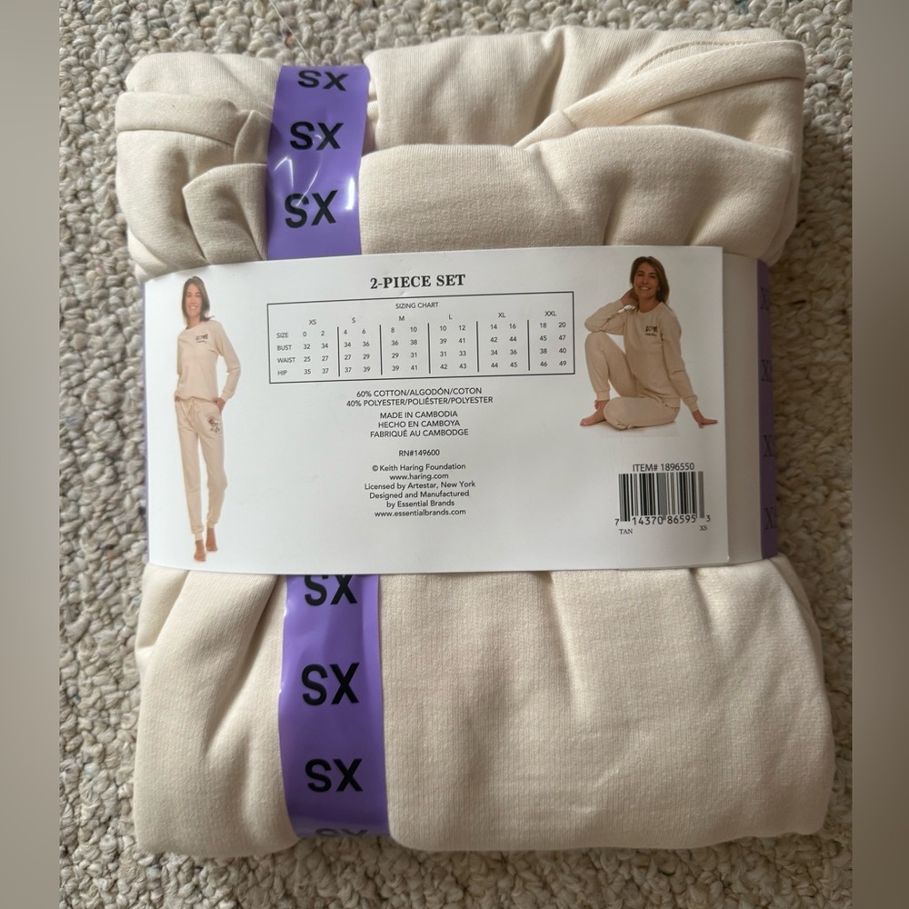 Keith Haring Women's Lounge Set - Picture 5 of 5